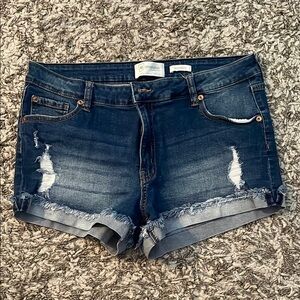 Celebrity Pink Blue Distressed Jean Shorts Mid-Rise